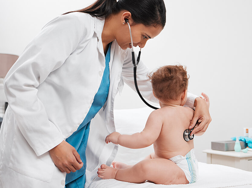 Consulta al pediatra | ¿Cuántos días puede durar un bebé sin hacer popó? | Bebés | San Pablo Farmacia