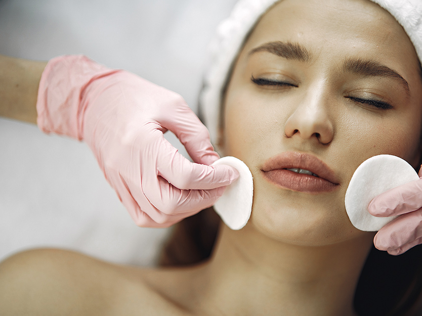 Consulta al dermatólogo | Filamentos sebáceos | Dermocosméticos | San Pablo Farmacia